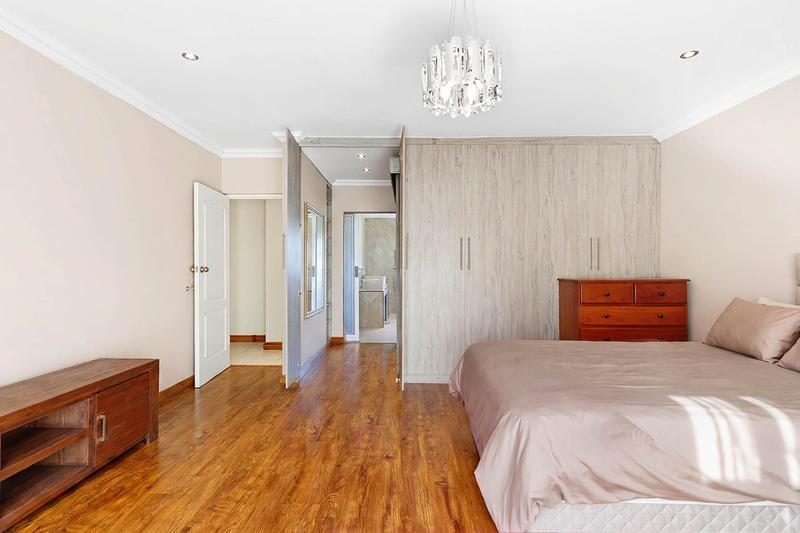 To Let 4 Bedroom Property for Rent in Gordons Bay Central Western Cape